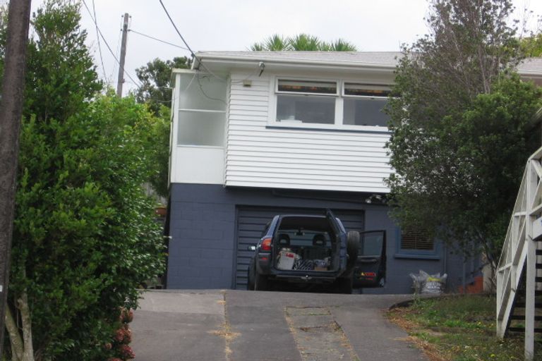 Photo of property in 2/17 Park Road, Glenfield, Auckland, 0629