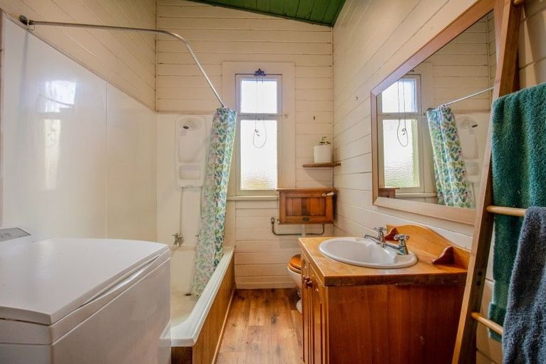 Photo of property in 32 Ford Road, Fordlands, Rotorua, 3015