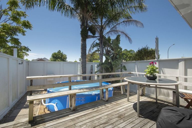 Photo of property in 4 Tahara Crescent, Mount Maunganui, 3116