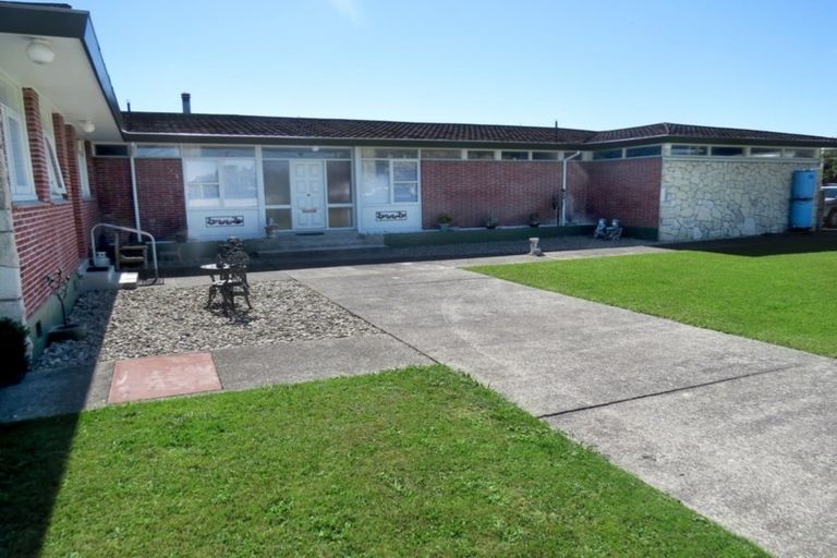 Photo of property in 34 Huxley Street, Pahiatua, 4910