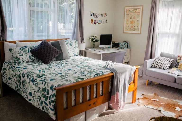 Photo of property in 15 Tasman Street, Havelock North, 4130