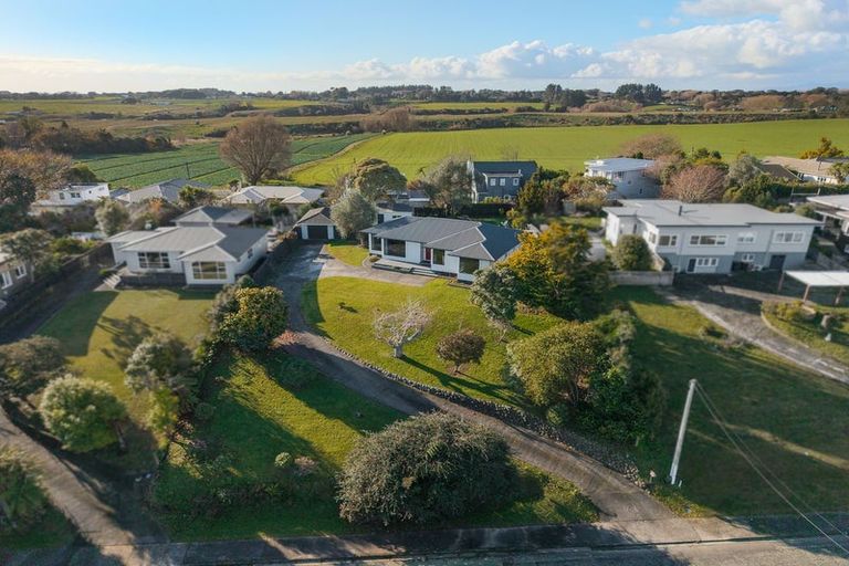 Photo of property in 24 Read Street, Levin, 5510