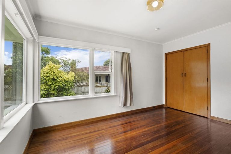 Photo of property in 13 Bruce Road, Glenfield, Auckland, 0629