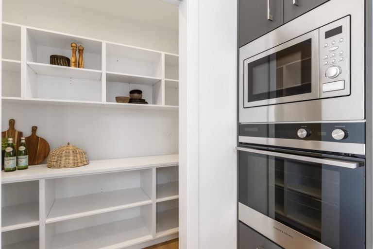 Photo of property in 2/45 Station Road, Takanini, 2112