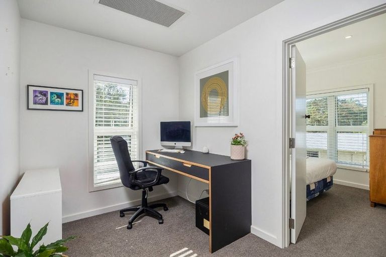 Photo of property in 11 Westbourne Road, Murrays Bay, Auckland, 0630