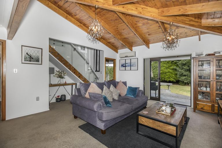 Photo of property in 15 Green Lane, Pukekohe, 2120