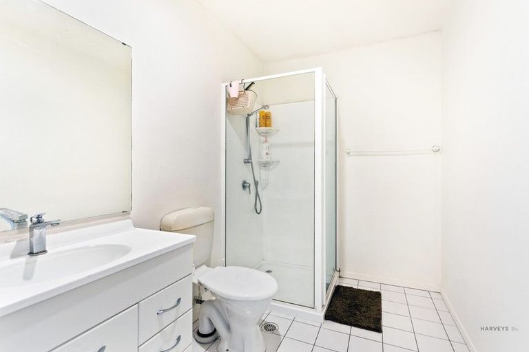 Photo of property in Krisley Court, 15/6 Ambrico Place, New Lynn, Auckland, 0600