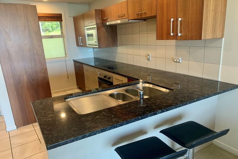 Photo of property in Bridgewater Apartments, 302/7 Te Rangi Cross Road, Paihia, 0200