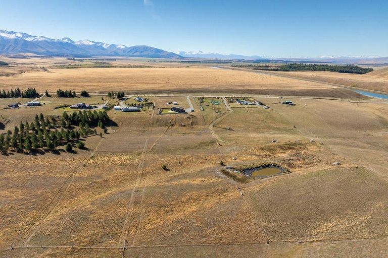 Photo of property in 39 Ben Ohau Road, Ben Ohau, Twizel, 7999