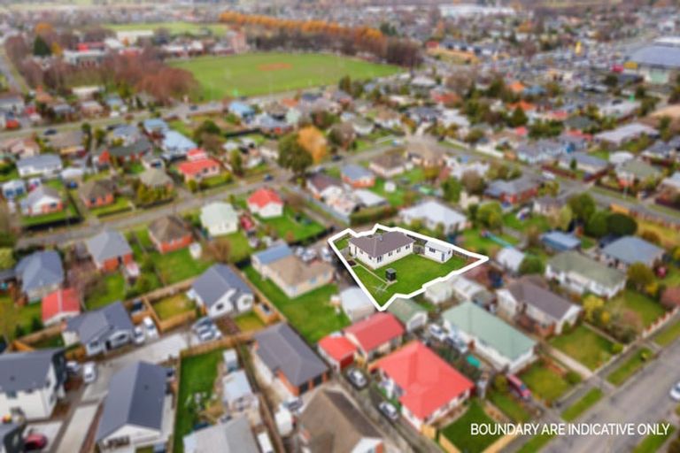 Photo of property in 23 Lambeth Crescent, Northcote, Christchurch, 8052