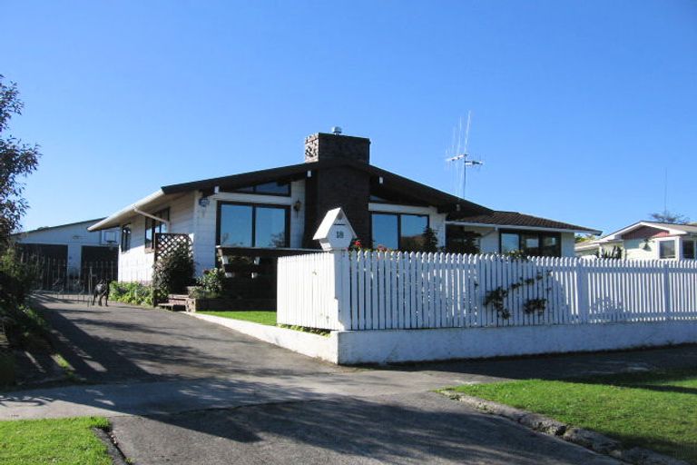 Photo of property in 18 Rennie Avenue, Milson, Palmerston North, 4414