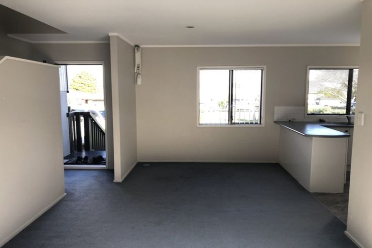 Photo of property in 13a Gifford Road, Papatoetoe, Auckland, 2025