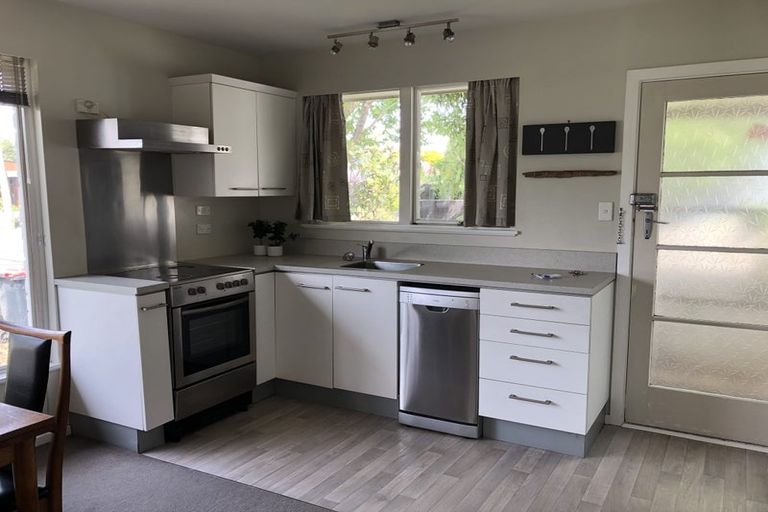 Photo of property in 1/42 Prossers Road, Saint Martins, Christchurch, 8022