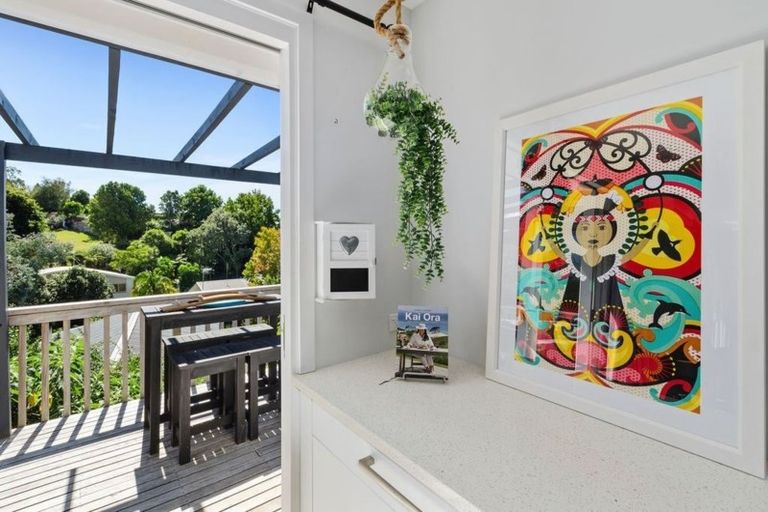 Photo of property in 1/46 Weatherly Road, Torbay, Auckland, 0630