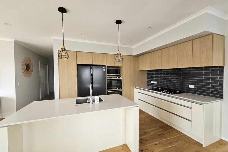 Photo of property in 27 Whenuapai Drive, Whenuapai, Auckland, 0618