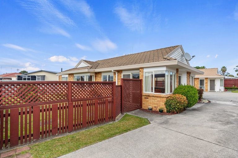 Photo of property in 64a Gloucester Road, Mount Maunganui, 3116