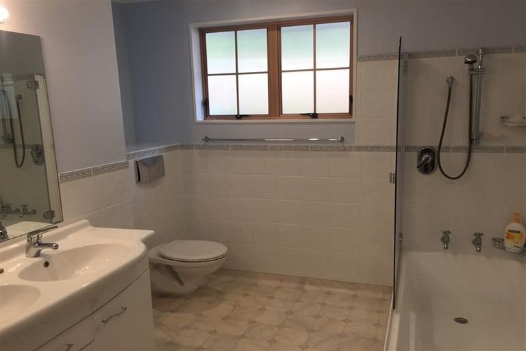 Photo of property in 2 Kilsyth Street, Karori, Wellington, 6012