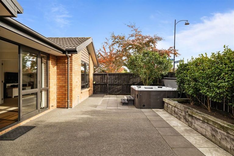 Photo of property in 2 Albert Sheppard Close, Yaldhurst, Christchurch, 8042
