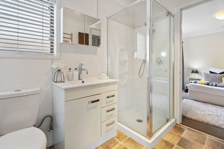 Photo of property in 2/39 Stanley Avenue, Milford, Auckland, 0620