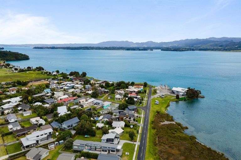 Photo of property in 15a Tatai Road, Bowentown, Katikati, 3177