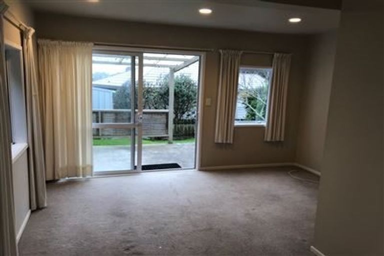 Photo of property in 1/95 Arran Road, Browns Bay, Auckland, 0630