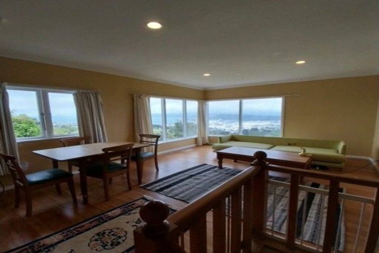 Photo of property in 16 Highbury Crescent, Highbury, Wellington, 6012