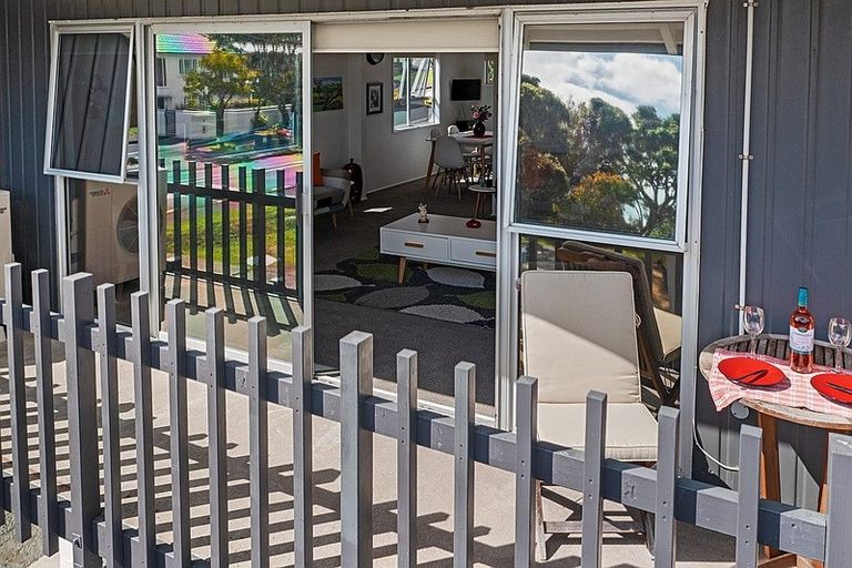 Photo of property in 3/15 Omana Road, Milford, Auckland, 0620