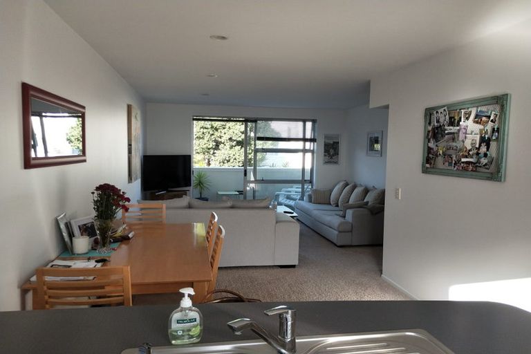 Photo of property in 19/3 Riverside Road, Orewa, 0931