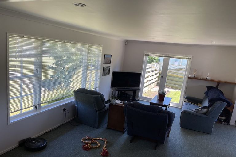 Photo of property in 23 Greenwich Grove, Stokes Valley, Lower Hutt, 5019