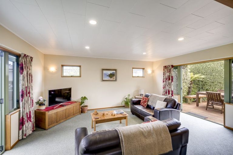 Photo of property in 15 Southwark Avenue, Tamatea, Napier, 4112