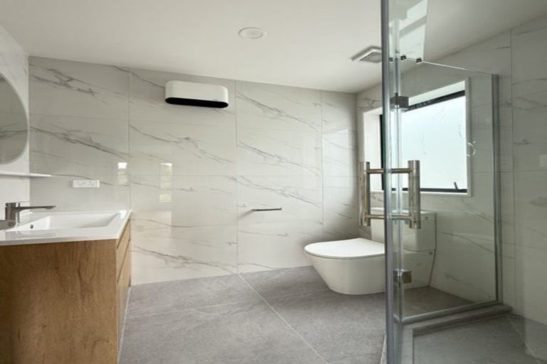 Photo of property in 25c Withers Road, Glen Eden, Auckland, 0602