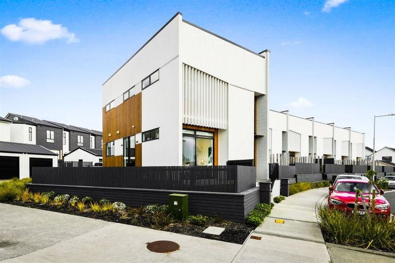 Photo of property in 7 Frank Gill Road, Hobsonville, Auckland, 0616