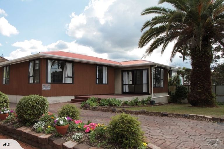 Photo of property in 4112 Great North Road, Glen Eden, Auckland, 0602