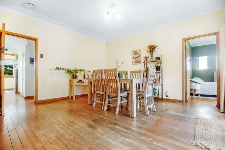 Photo of property in 17 Howden Street, Waiuku, 2123