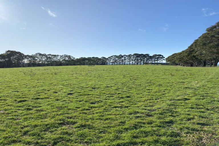 Photo of property in 420 Dunrobin Road, Fuchsia Creek, Oamaru, 9491