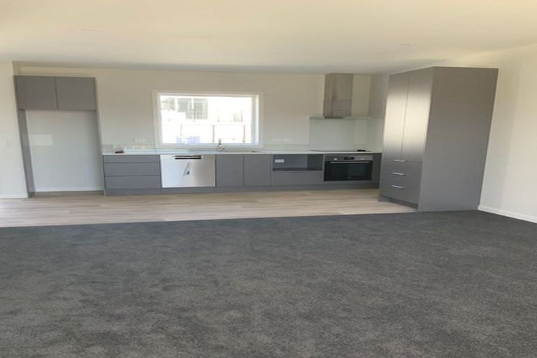 Photo of property in 12/30 Adventure Drive, Whitby, Porirua, 5024