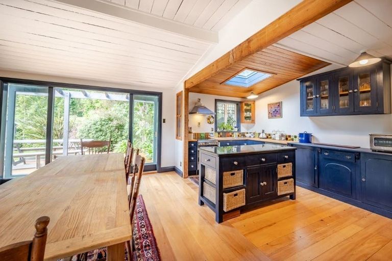Photo of property in 592 Le Bons Bay Road, Le Bons Bay, Akaroa, 7583