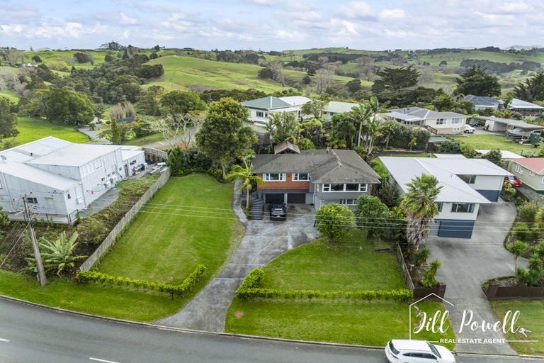 Photo of property in 2 Bickerstaffe Road, Maungaturoto, 0520