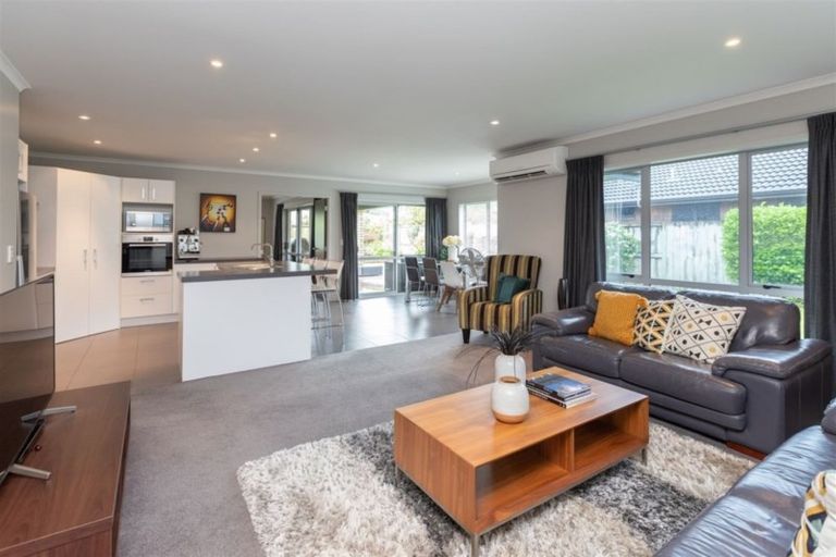 Photo of property in 24 Aquila Crescent, Rototuna North, Hamilton, 3210