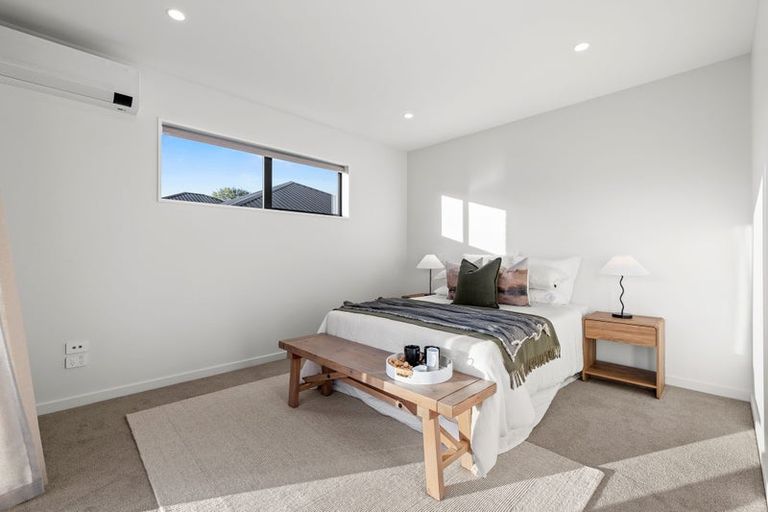 Photo of property in 8 Greystone Close, Halswell, 8025