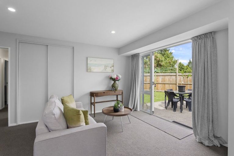 Photo of property in 15 Cross Street, Coalgate, 7673