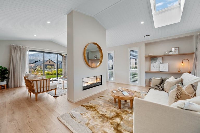 Photo of property in Wooing Tree Vineyard Ltd, 6 Blondie Drive, Cromwell, 9310