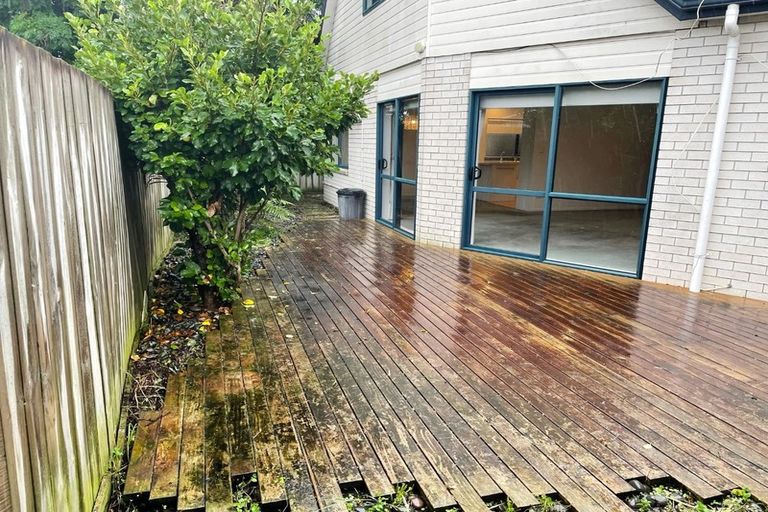 Photo of property in 13 Tiraumea Drive, Pakuranga, Auckland, 2010