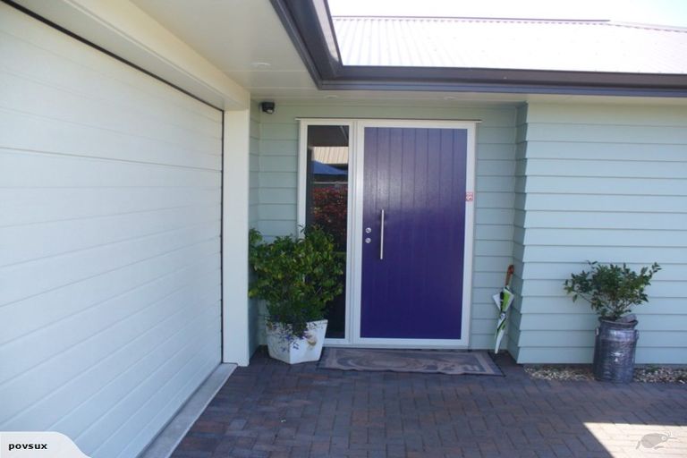 Photo of property in 39 Pukeko Way, Kinloch, Taupo, 3377