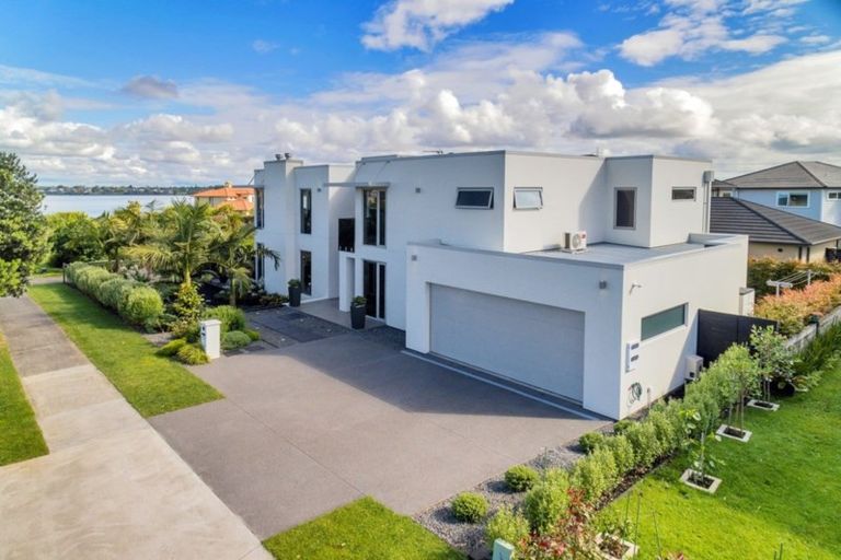 Photo of property in 251 Harbourside Drive, Karaka, Papakura, 2113