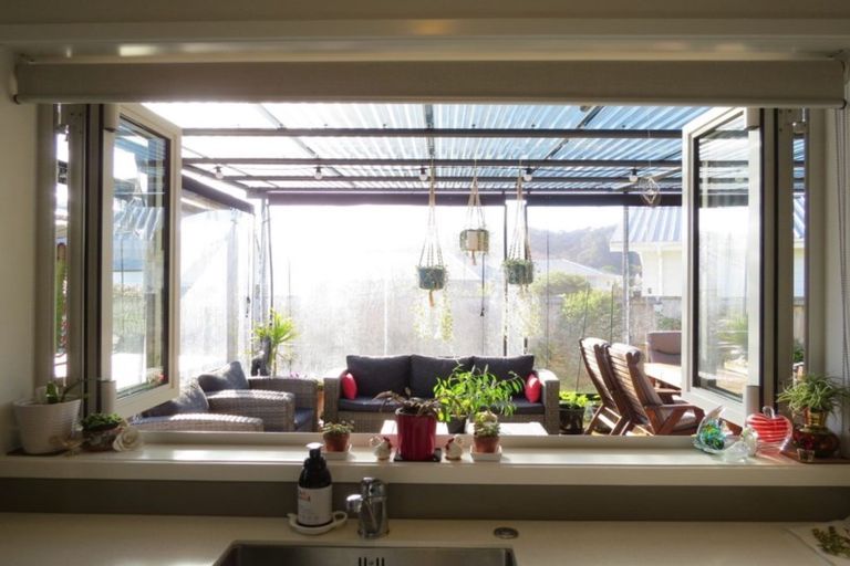 Photo of property in 37 Mary-ellen Place, Coromandel, 3506