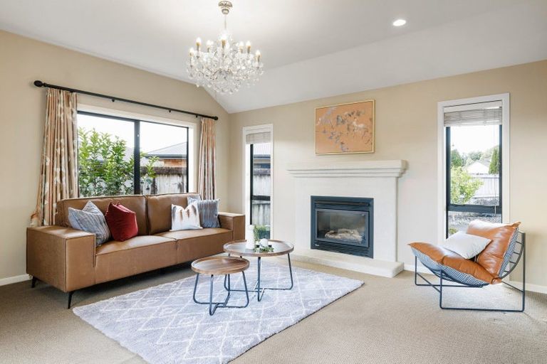 Photo of property in 8 Vermont Court, Huntington, Hamilton, 3210