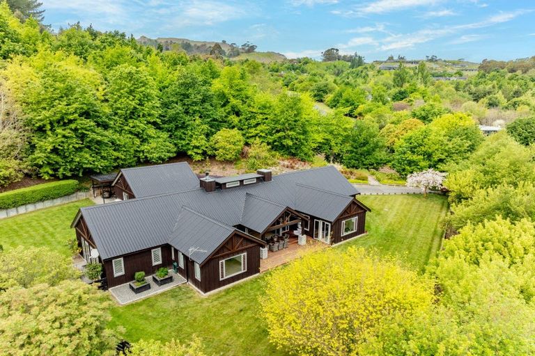 Photo of property in 38 Tauroa Valley Road, Havelock North, 4130