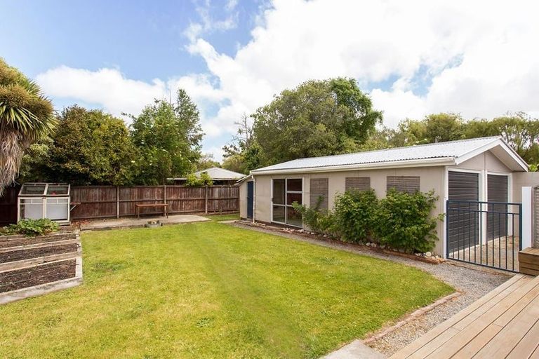 Photo of property in 40 Gregan Crescent, Burnside, Christchurch, 8053