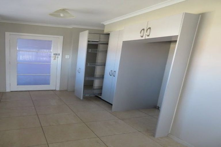 Photo of property in 58 Alma Crescent, Papakura, 2110